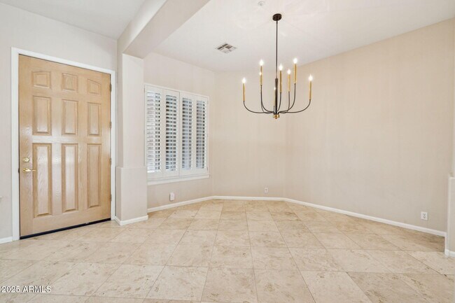 Building Photo - 13945 E Gail Rd