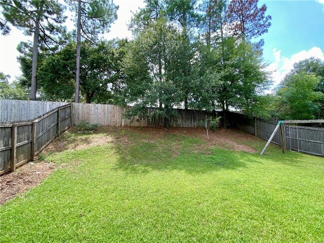 Building Photo - 6335 McMurray Pl S