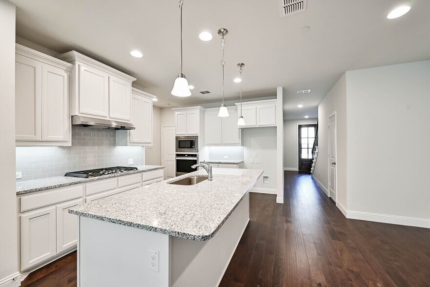 Building Photo - 4252 Mingo Dr