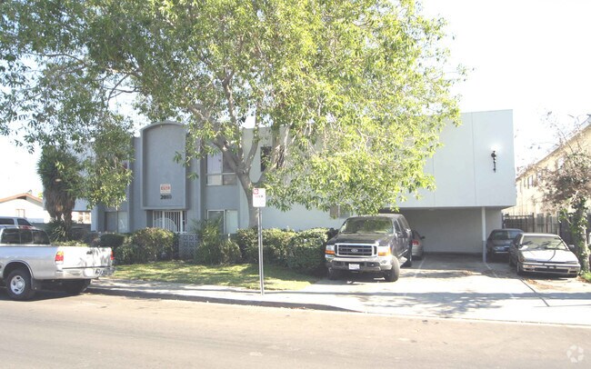 Building Photo - 2010 S. Garth Ave.