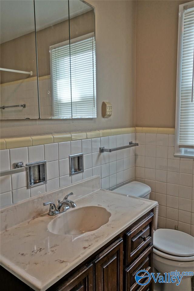 Building Photo - 6504 Whitesburg Dr