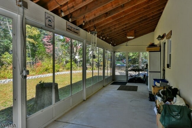 Building Photo - 79 Colgate Ave