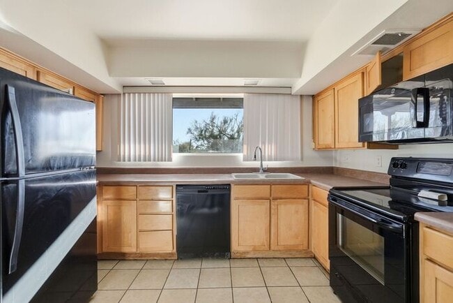 Building Photo - 2235 E Camino el Ganado