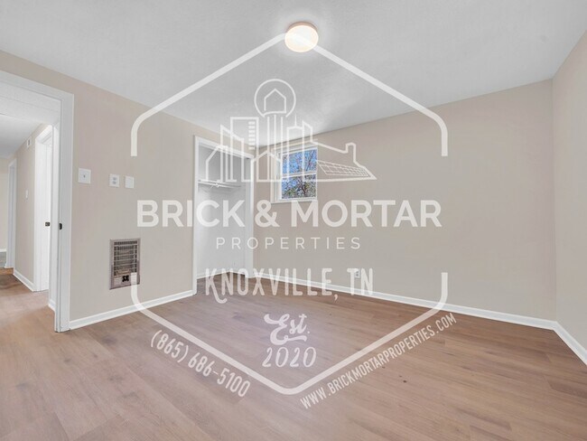 Building Photo - 1903 Huber Ct