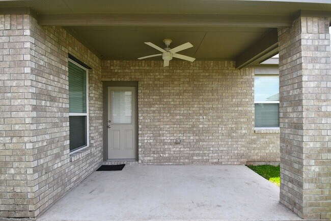 Building Photo - 1417 Sundown Gln Ln