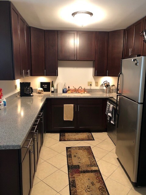 Building Photo - 1605 N Arlington Heights Rd