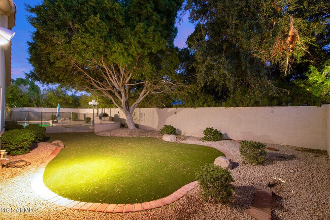 Building Photo - 6401 W Orchid Ln