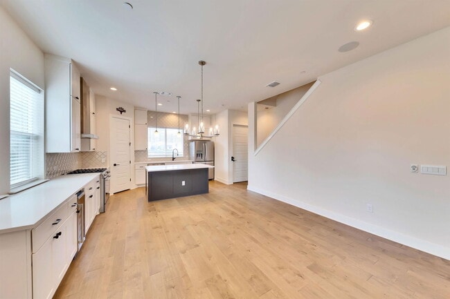 Building Photo - 4500 Freedom Dr