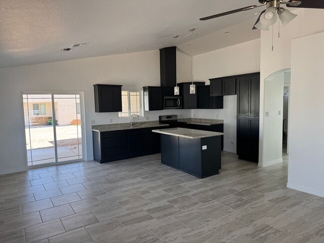 Building Photo - Brand New 3 bedroom home with 2 car garage...