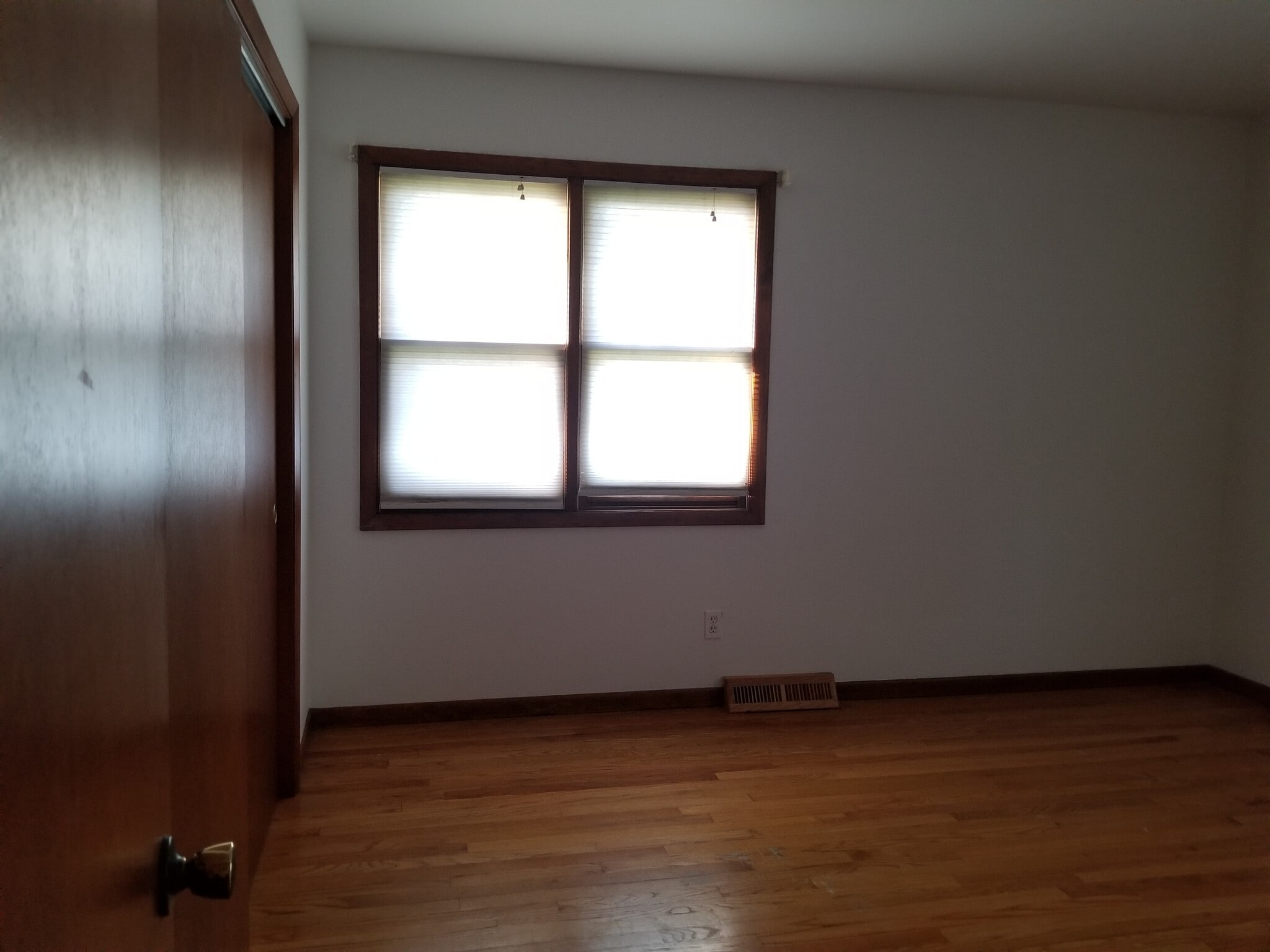Primary Bedroom - 118 Chanticleer Ln NE