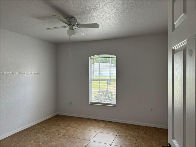 Building Photo - 13755 SW 48th Ct