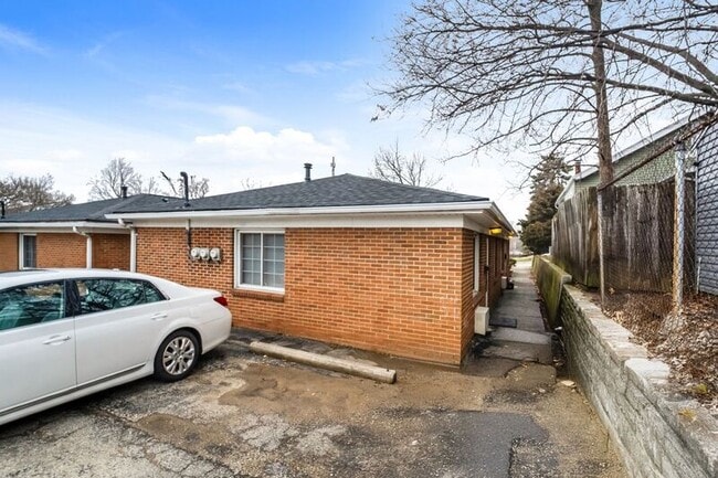 Building Photo - 3136-3138 Hassler St