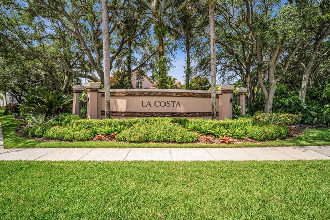 Building Photo - 10852 La Salinas Cir