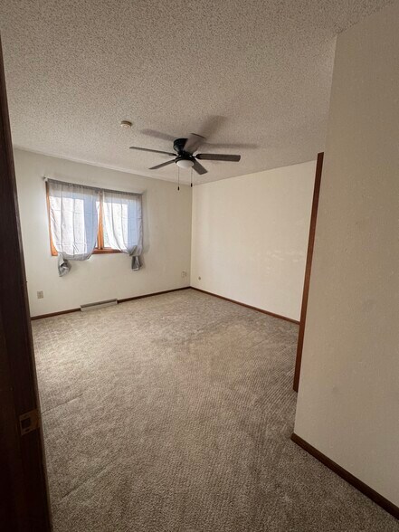 Building Photo - 287 Orrin St