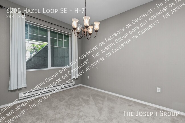 Building Photo - 6205 Hazel Loop SE