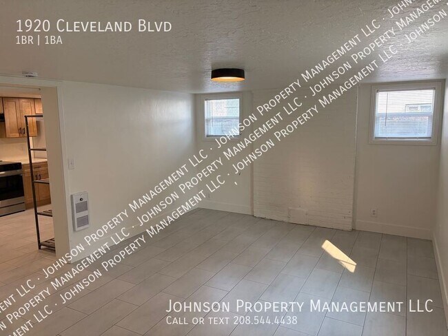 Building Photo - 1920 Cleveland Blvd