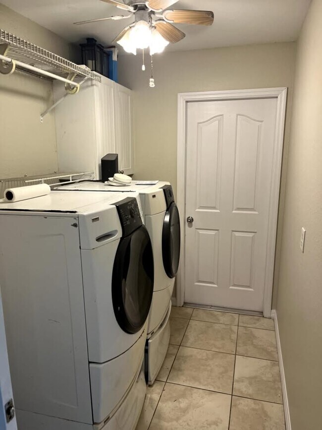 Building Photo - 1534 Mincey Terrace