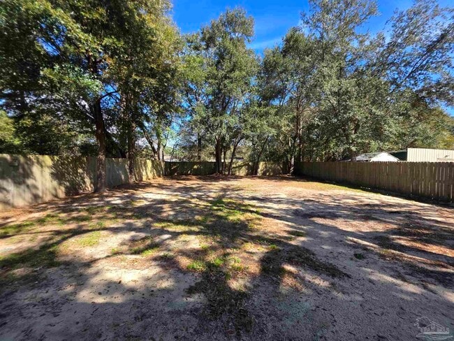 Building Photo - 1646 Ora Dr