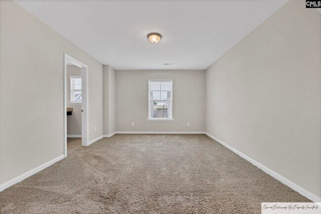 Building Photo - 243 Gum Swamp Trl