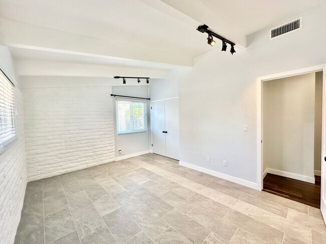 Building Photo - Beautifully Updated & Remodeled Single-Story Country Home with Detached Guest Home Unit on Gated ...