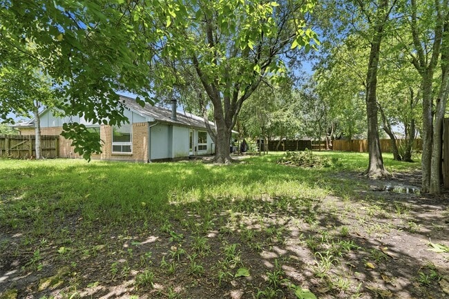 Building Photo - 214 Glen Haven Ct