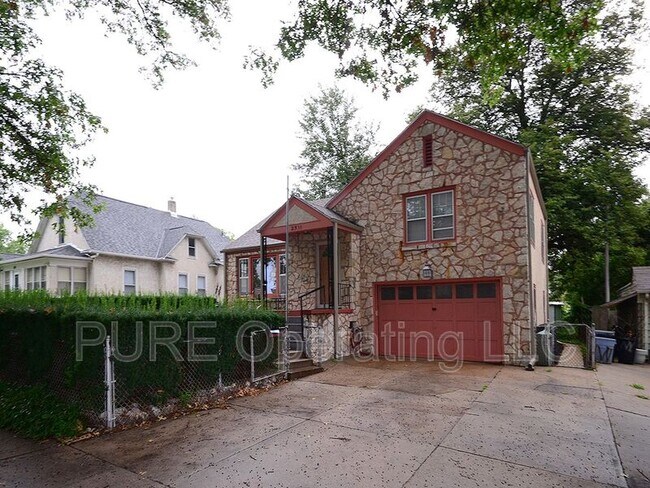 Building Photo - 2511 N 63 St