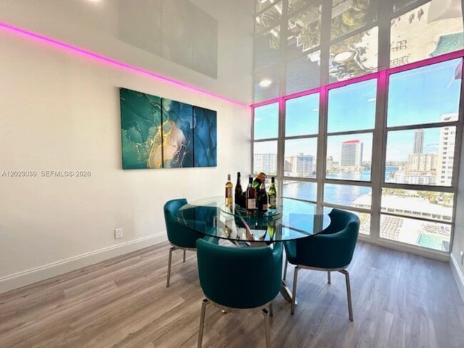 Building Photo - 2017 S Ocean Dr