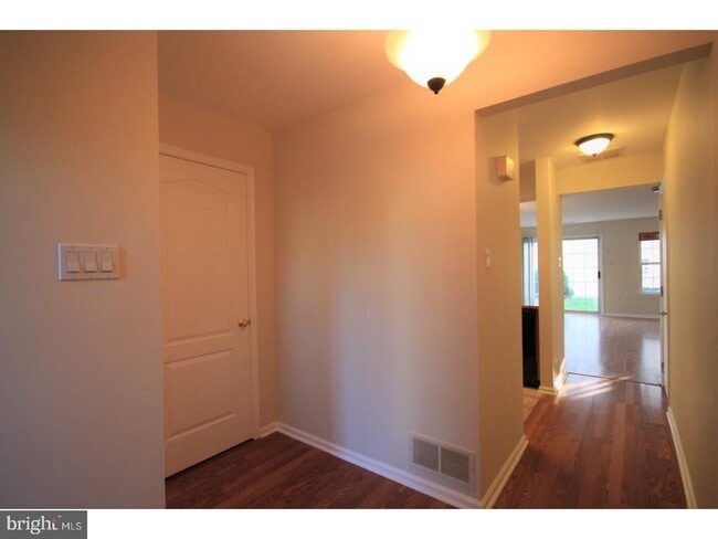 Building Photo - 3700 Harvard Dr