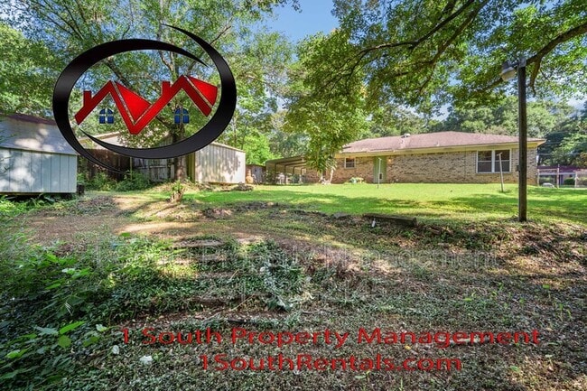 Building Photo - 8771 Zeeland Dr