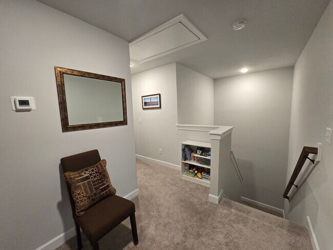Building Photo - 74 Hawk Ridge Dr