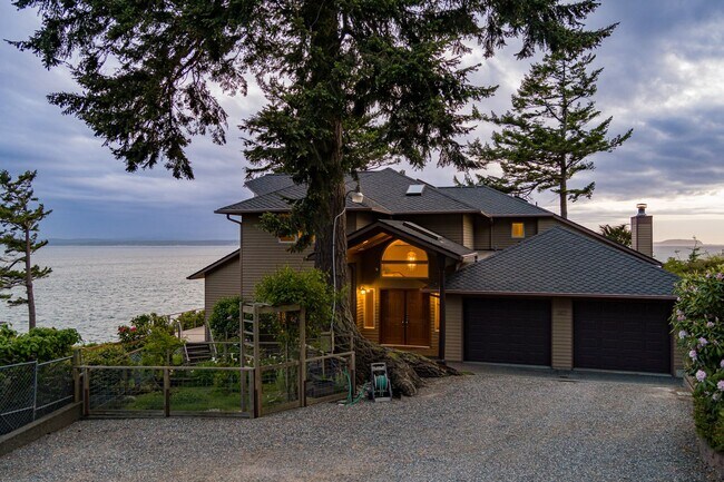 Building Photo - Gorgeous West facing View Home in Coupeville with Acreage and Privacy!