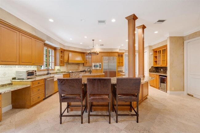 Building Photo - 6905 SW 75th Ave