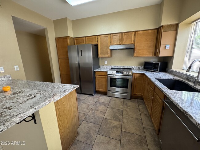 Building Photo - 24 W Melody Ave