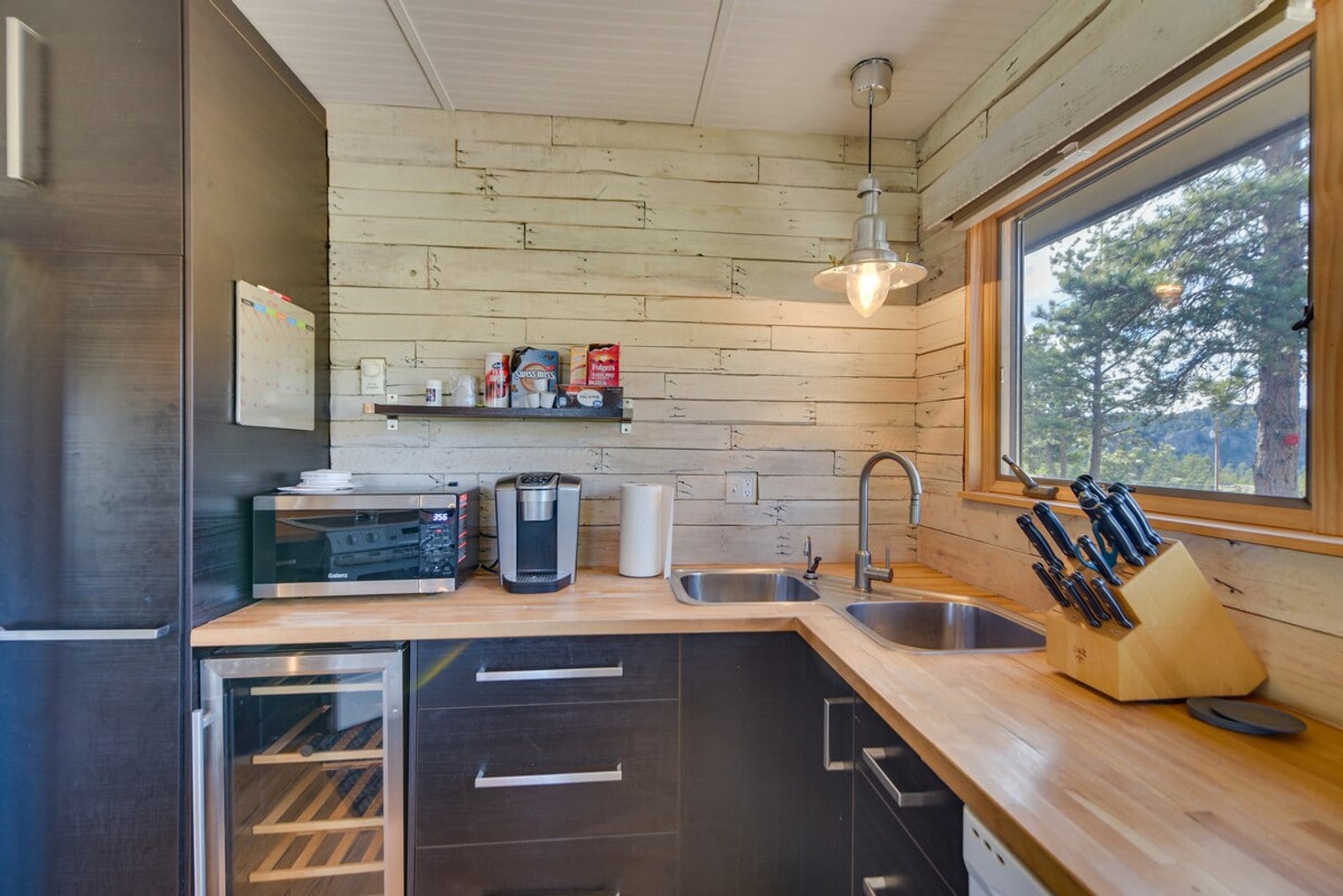 Building Photo - 465 Springmeadow Way