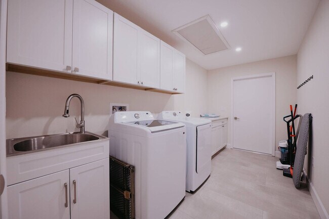 Building Photo - 1608 80th St NW