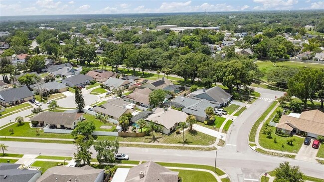 Building Photo - 3612 Biscayne Dr