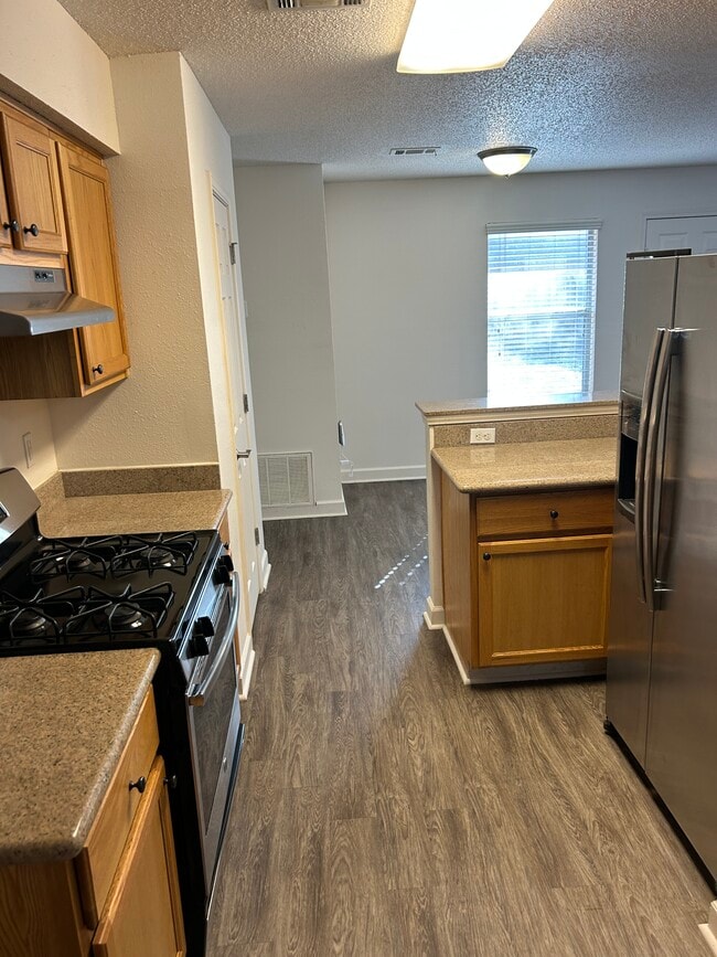 Building Photo - 67 Voda Ct