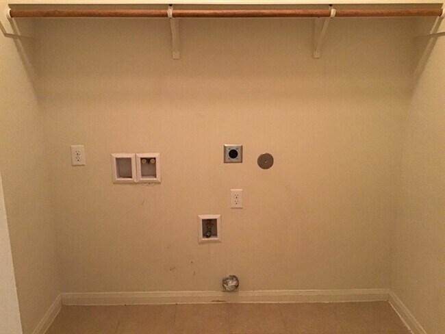 Building Photo - 10237 Tate Ct