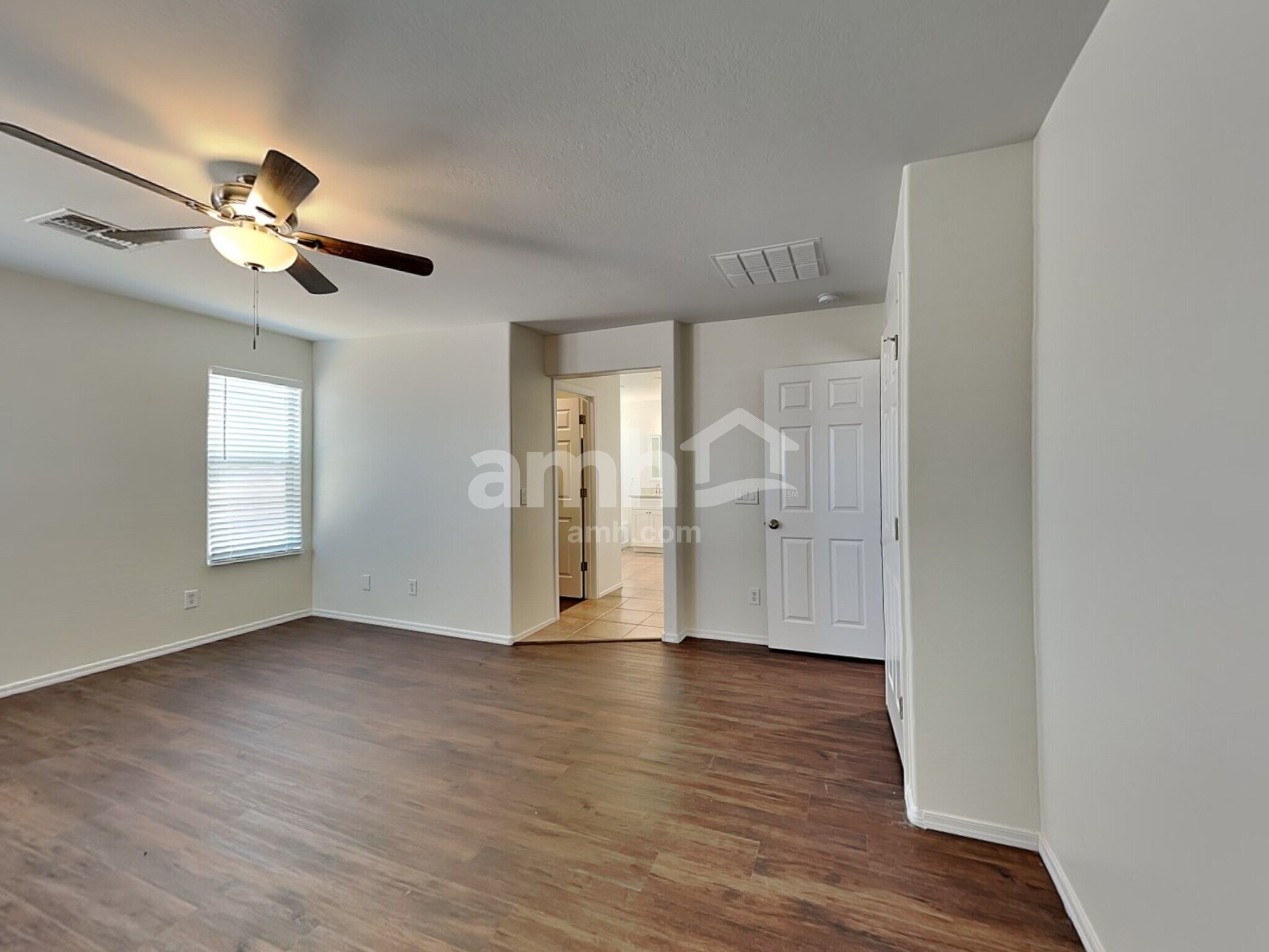 Building Photo - 3529 W Glass Ln
