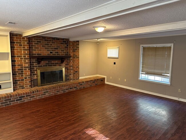 Building Photo - Charming 4 bed 2 bath in Southaven, MS