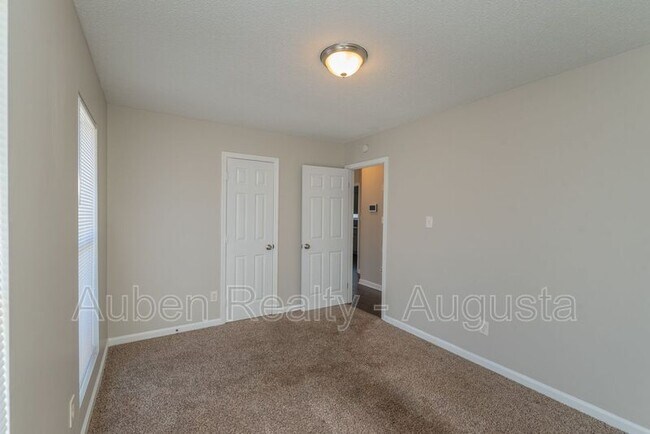 Building Photo - 3609 Stanton Ct