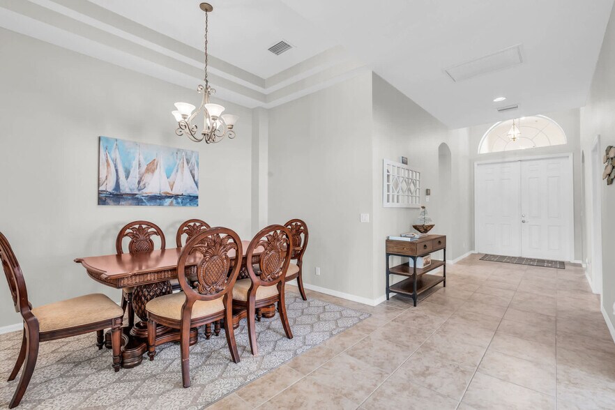 Building Photo - 9286 Spanish Moss Way