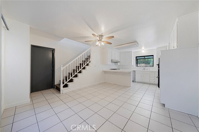 Building Photo - 9628 Mariposa Ave