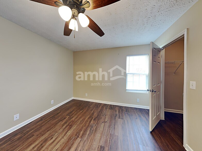Building Photo - 2721 Apostle Ln