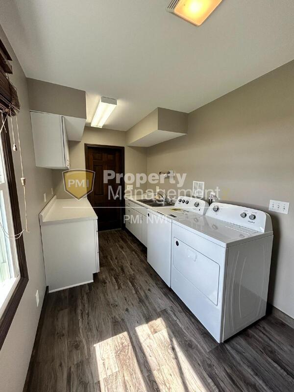 Building Photo - 12419 Cedar Lake Rd