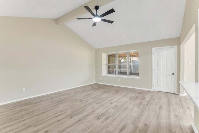 Building Photo - 9611 Camrose Ct