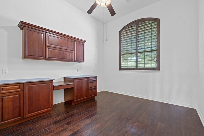 Building Photo - 13271 Mesa Verde Dr