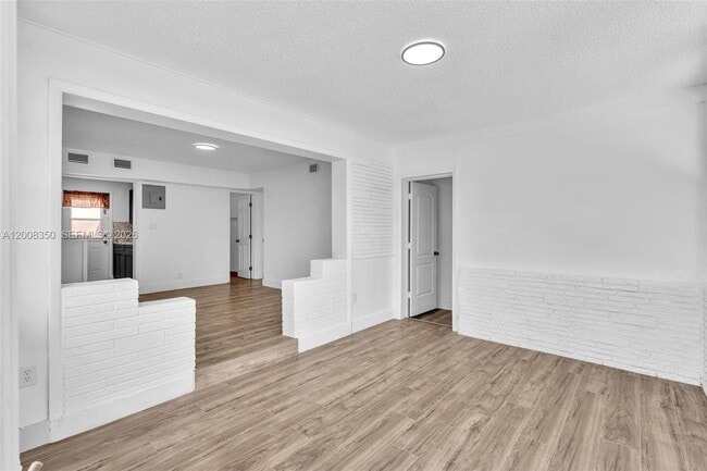 Building Photo - 1824 NW 25th Ave