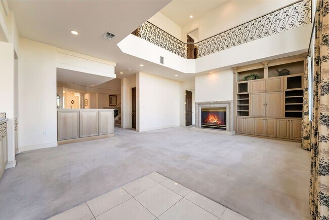 Building Photo - Luxury Lake Las Vegas Estate in Guard-Gated SouthShore Community!