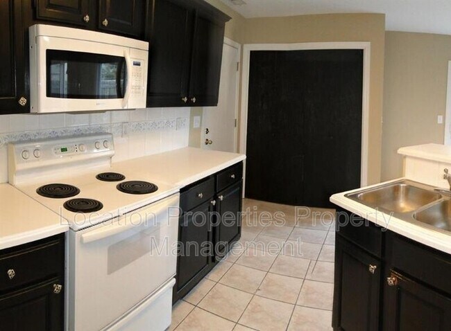 Building Photo - 4412 W 24th Pl